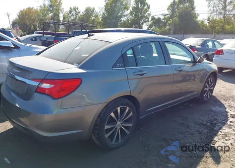 2013 Chrysler 200 Limited z USA, uszkodzony, nr VIN 1C3CCBCG8DN546535